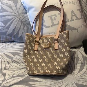 Dooney and Bourke bucket bag